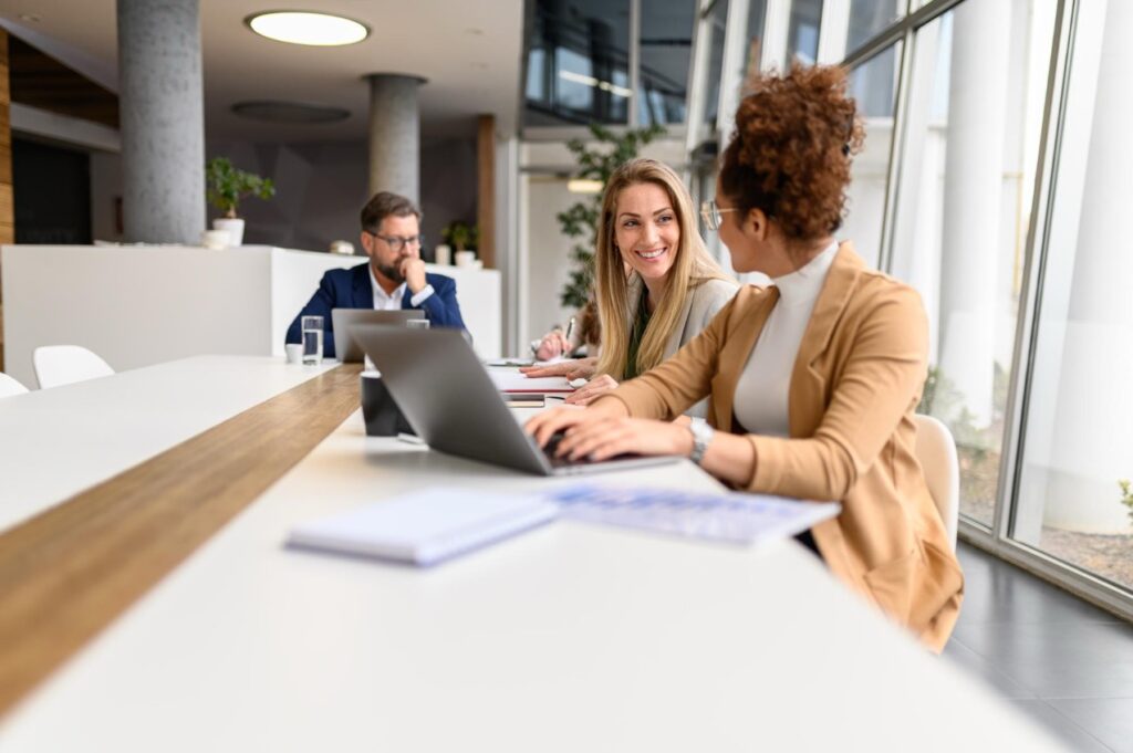 Decyzje zakupowe w procesie przetargowym często opierają się na kilku kluczowych kryteriach