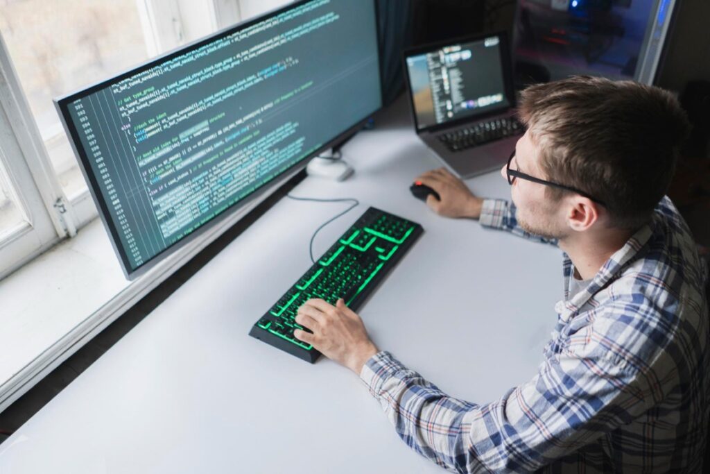 Proces cyfryzacji sektora publicznego w Polsce nabiera tempa, a rola zamówień publicznych IT staje się coraz bardziej istotna